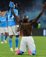 米体：卢卡库在受伤后选择了保守治疗，因此他可能将缺席多场比赛