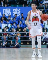 开云-媒体人：吉林做出一系列务实调整 放走姜宇星是其中的关键一环